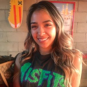 Meet your Posher, Danielle